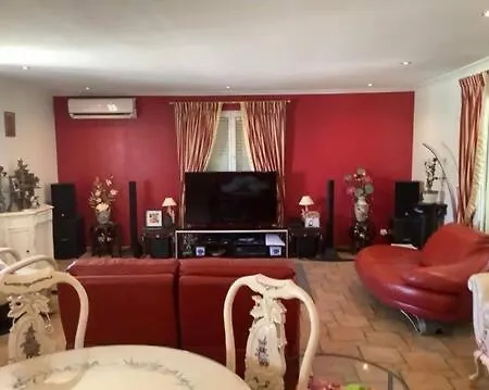 La Nimoise 빌라 님